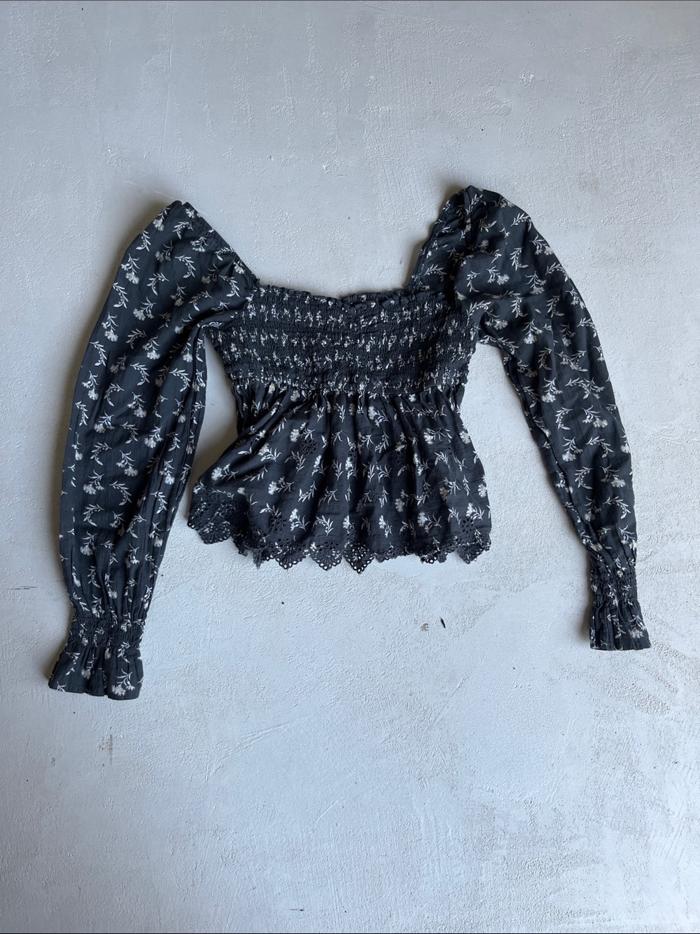 American Eagle Outfitters Black Floral Smocked Peplum Long-Sleeve Top